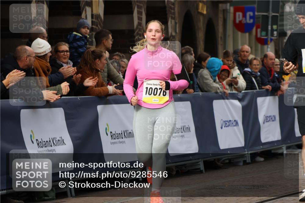 05.10.2025 - 20. swb-Marathon Bremen Strokosch-Dieckow http://msf.ph/oto/9285546 05.10.2025 11:18:30 Ziel 10076, 10472, 11043, 11690 meine-sportfotos.de