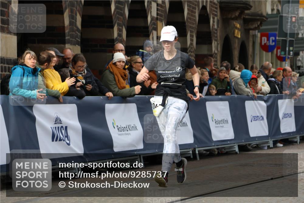 05.10.2025 - 20. swb-Marathon Bremen Strokosch-Dieckow http://msf.ph/oto/9285737 05.10.2025 11:18:36 Ziel 10076, 10472, 11480, 11690 meine-sportfotos.de