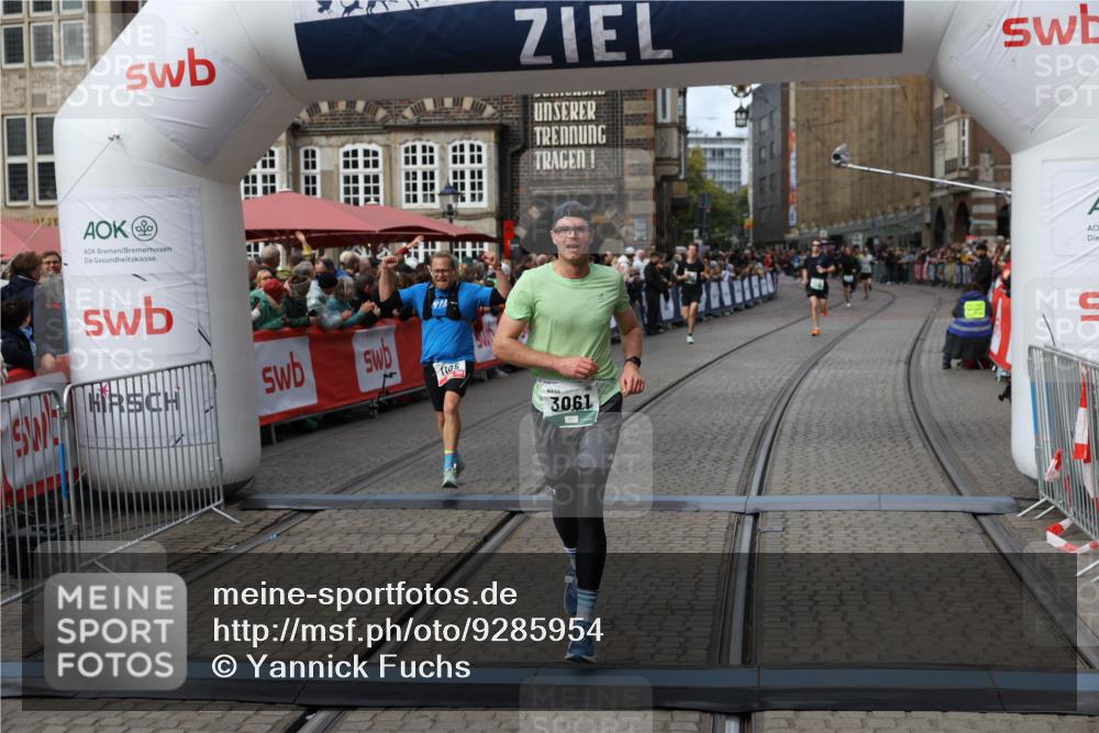 05.10.2025 - 20. swb-Marathon Bremen Yannick Fuchs http://msf.ph/oto/9285954 05.10.2025 13:04:00 Ziel 506, 1105, 3061, 3084 meine-sportfotos.de