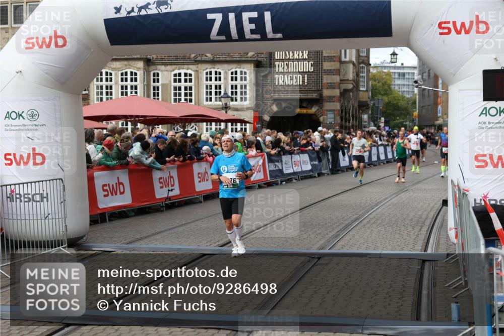 05.10.2025 - 20. swb-Marathon Bremen Yannick Fuchs http://msf.ph/oto/9286498 05.10.2025 13:04:44 Ziel 1763, 5656, 7176 meine-sportfotos.de