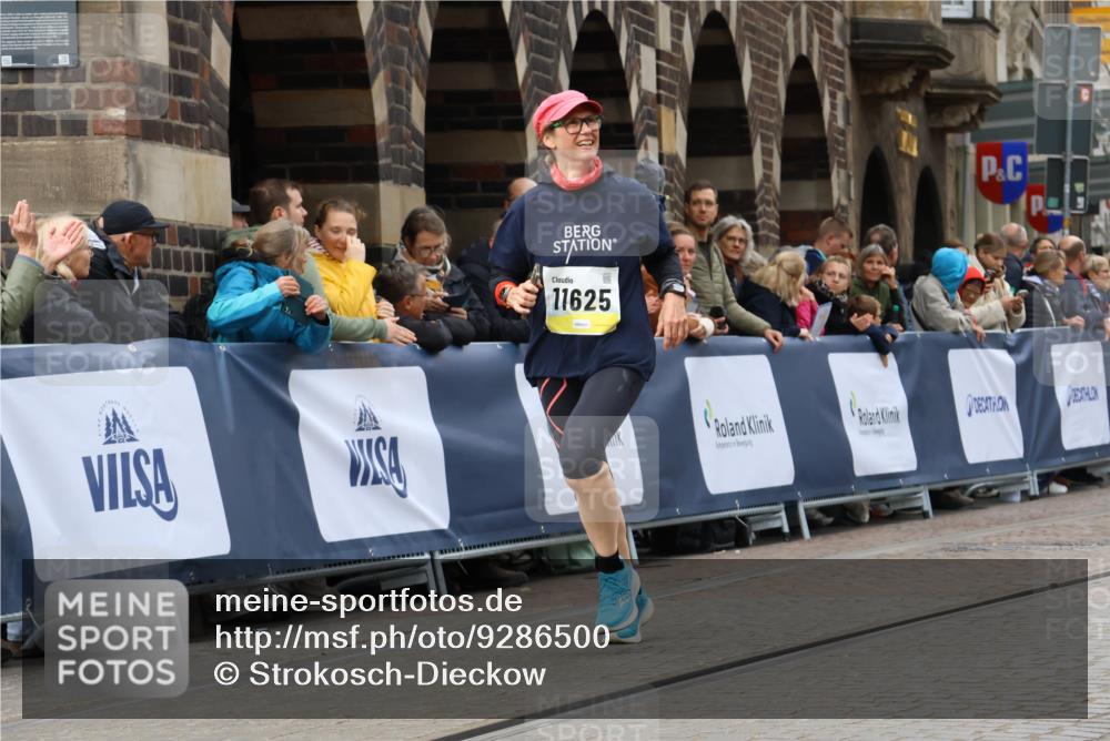 05.10.2025 - 20. swb-Marathon Bremen Strokosch-Dieckow http://msf.ph/oto/9286500 05.10.2025 11:18:57 Ziel 9691, 11625 meine-sportfotos.de