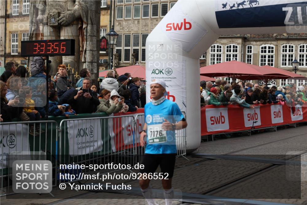 05.10.2025 - 20. swb-Marathon Bremen Yannick Fuchs http://msf.ph/oto/9286552 05.10.2025 13:04:46 Ziel 577, 1265, 4966, 7176 meine-sportfotos.de