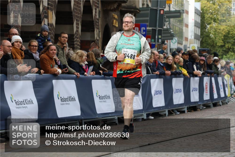 05.10.2025 - 20. swb-Marathon Bremen Strokosch-Dieckow http://msf.ph/oto/9286639 05.10.2025 11:19:13 Ziel 9247, 10488 meine-sportfotos.de