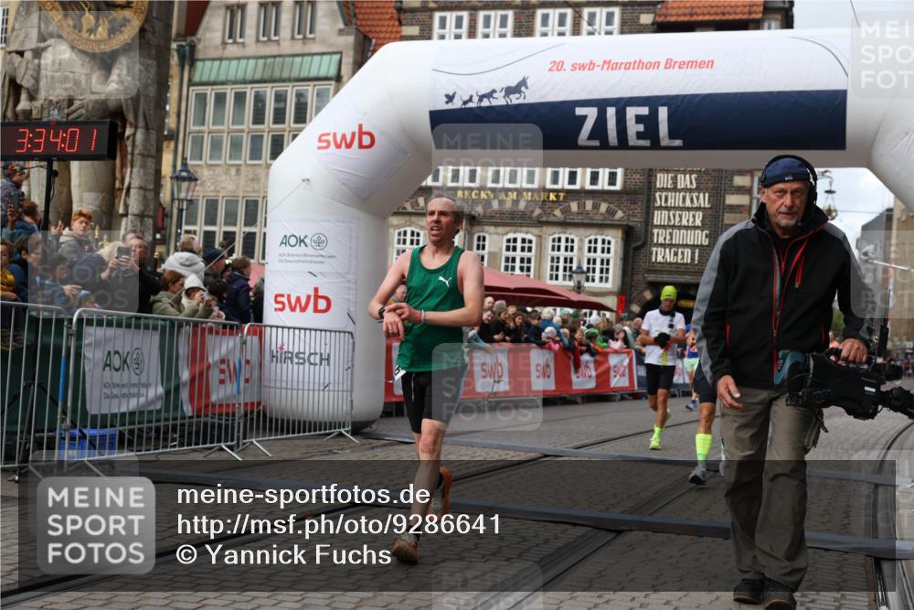 05.10.2025 - 20. swb-Marathon Bremen Yannick Fuchs http://msf.ph/oto/9286641 05.10.2025 13:04:50 Ziel 109, 577, 1265, 4966, 7176 meine-sportfotos.de