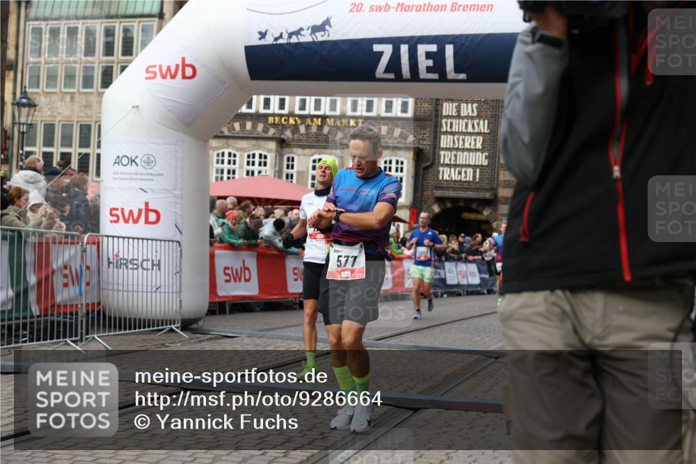 05.10.2025 - 20. swb-Marathon Bremen Yannick Fuchs http://msf.ph/oto/9286664 05.10.2025 13:04:52 Ziel 109, 577, 1265, 2057, 4966, 6463 meine-sportfotos.de