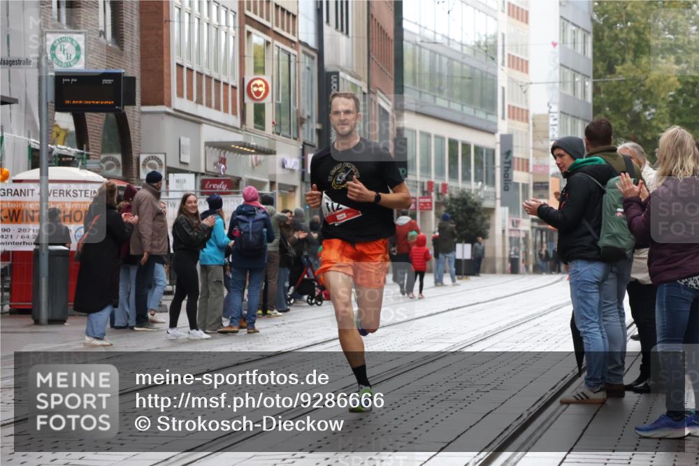 05.10.2025 - 20. swb-Marathon Bremen Strokosch-Dieckow http://msf.ph/oto/9286666 05.10.2025 12:17:17 Ziel 404, 1124, 1739, 404, 1124, 1739 meine-sportfotos.de