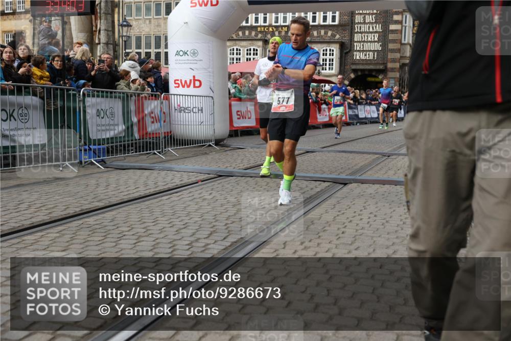 05.10.2025 - 20. swb-Marathon Bremen Yannick Fuchs http://msf.ph/oto/9286673 05.10.2025 13:04:52 Ziel 109, 577, 1265, 2057, 4966, 6463 meine-sportfotos.de
