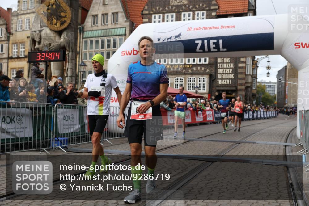 05.10.2025 - 20. swb-Marathon Bremen Yannick Fuchs http://msf.ph/oto/9286719 05.10.2025 13:04:54 Ziel 109, 577, 1265, 2057, 2188, 4966, 6463 meine-sportfotos.de