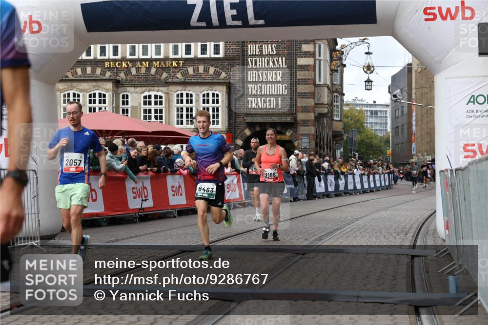 05.10.2025 - 20. swb-Marathon Bremen Yannick Fuchs http://msf.ph/oto/9286767 05.10.2025 13:04:55 Ziel 109, 577, 819, 1265, 2057, 2188, 4966, 6463 meine-sportfotos.de