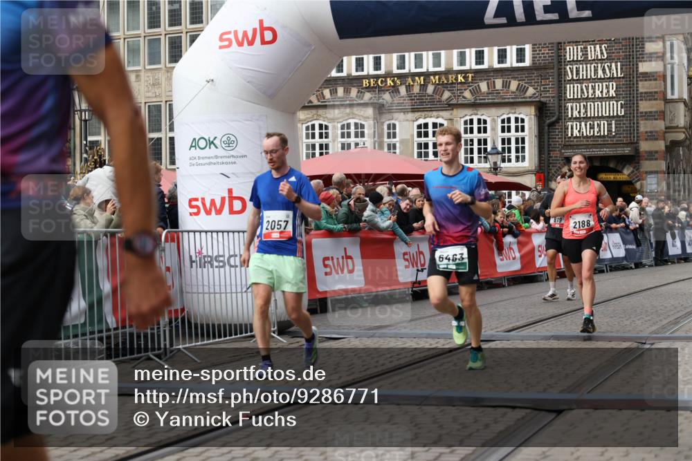 05.10.2025 - 20. swb-Marathon Bremen Yannick Fuchs http://msf.ph/oto/9286771 05.10.2025 13:04:55 Ziel 109, 577, 819, 1265, 2057, 2188, 4966, 6463 meine-sportfotos.de