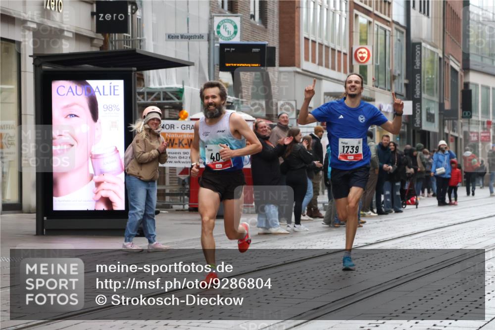 05.10.2025 - 20. swb-Marathon Bremen Strokosch-Dieckow http://msf.ph/oto/9286804 05.10.2025 12:17:37 Ziel 404, 1739, 404, 1739 meine-sportfotos.de