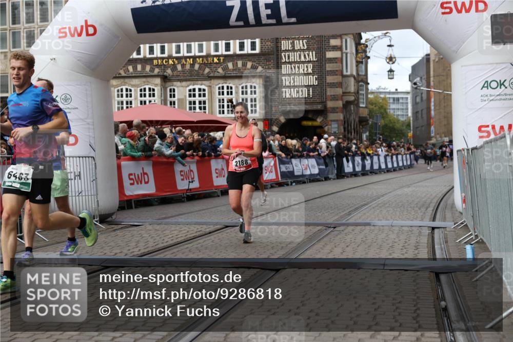 05.10.2025 - 20. swb-Marathon Bremen Yannick Fuchs http://msf.ph/oto/9286818 05.10.2025 13:04:56 Ziel 109, 577, 819, 2057, 2188, 6463 meine-sportfotos.de