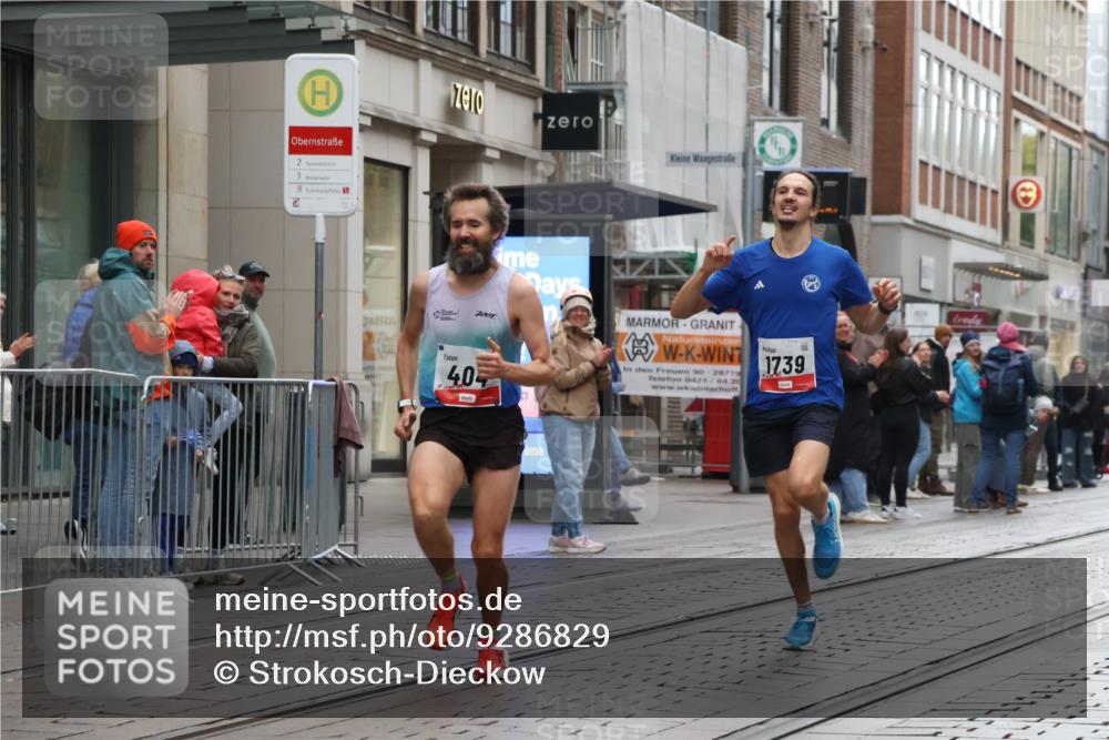 05.10.2025 - 20. swb-Marathon Bremen Strokosch-Dieckow http://msf.ph/oto/9286829 05.10.2025 12:17:38 Ziel 404, 1739, 404, 1739 meine-sportfotos.de