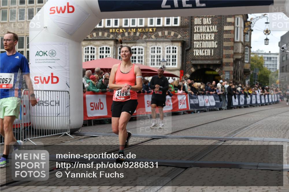 05.10.2025 - 20. swb-Marathon Bremen Yannick Fuchs http://msf.ph/oto/9286831 05.10.2025 13:04:57 Ziel 109, 819, 2057, 2188, 6463 meine-sportfotos.de