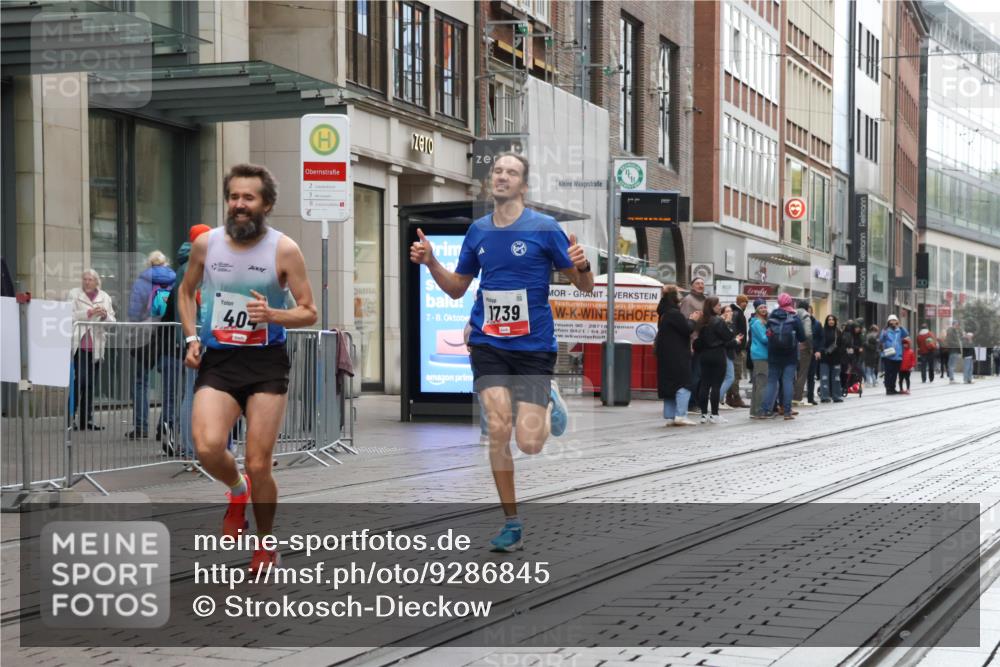 05.10.2025 - 20. swb-Marathon Bremen Strokosch-Dieckow http://msf.ph/oto/9286845 05.10.2025 12:17:39 Ziel 404, 1739, 404, 1739 meine-sportfotos.de