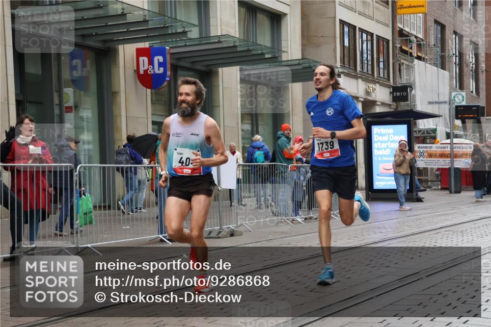 05.10.2025 - 20. swb-Marathon Bremen Strokosch-Dieckow http://msf.ph/oto/9286868 05.10.2025 12:17:39 Ziel 404, 1739, 404, 1739 meine-sportfotos.de
