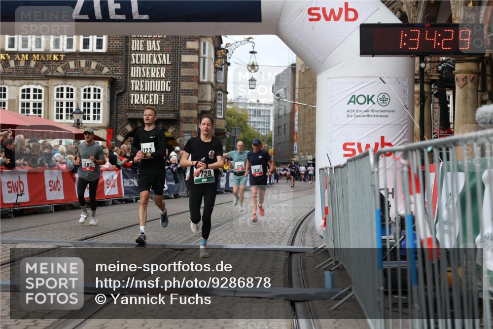 05.10.2025 - 20. swb-Marathon Bremen Yannick Fuchs http://msf.ph/oto/9286878 05.10.2025 13:05:09 Ziel 548, 685, 1123, 1631, 8729 meine-sportfotos.de