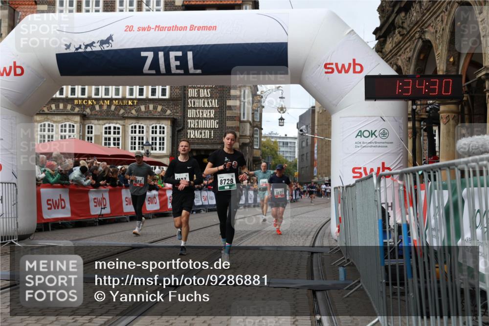 05.10.2025 - 20. swb-Marathon Bremen Yannick Fuchs http://msf.ph/oto/9286881 05.10.2025 13:05:10 Ziel 548, 685, 1123, 1196, 1631, 8729 meine-sportfotos.de