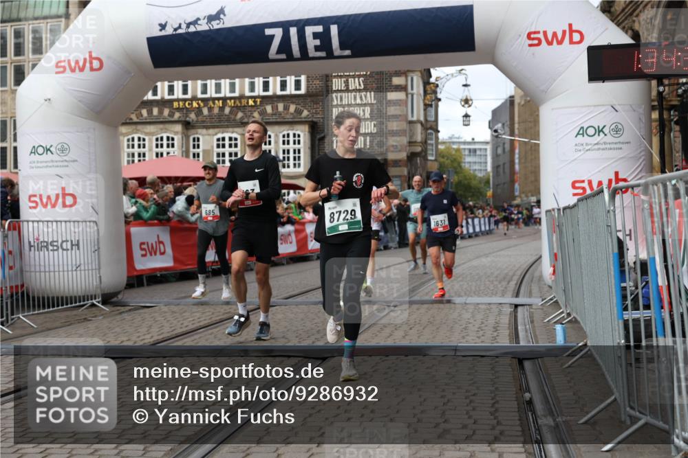 05.10.2025 - 20. swb-Marathon Bremen Yannick Fuchs http://msf.ph/oto/9286932 05.10.2025 13:05:11 Ziel 548, 685, 1123, 1196, 1631, 8729 meine-sportfotos.de