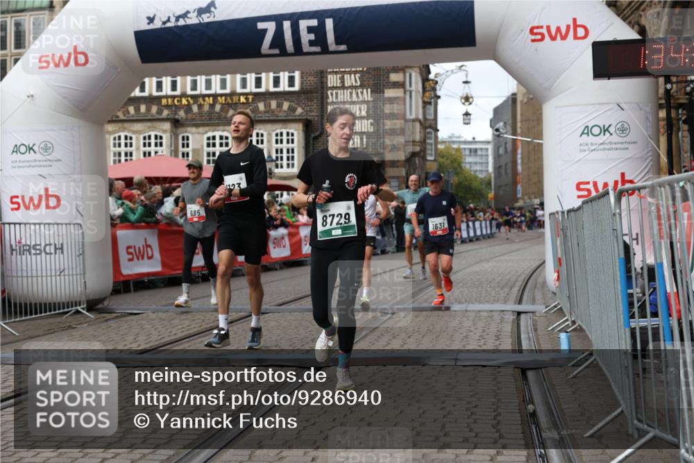 05.10.2025 - 20. swb-Marathon Bremen Yannick Fuchs http://msf.ph/oto/9286940 05.10.2025 13:05:11 Ziel 548, 685, 1123, 1196, 1631, 8729 meine-sportfotos.de