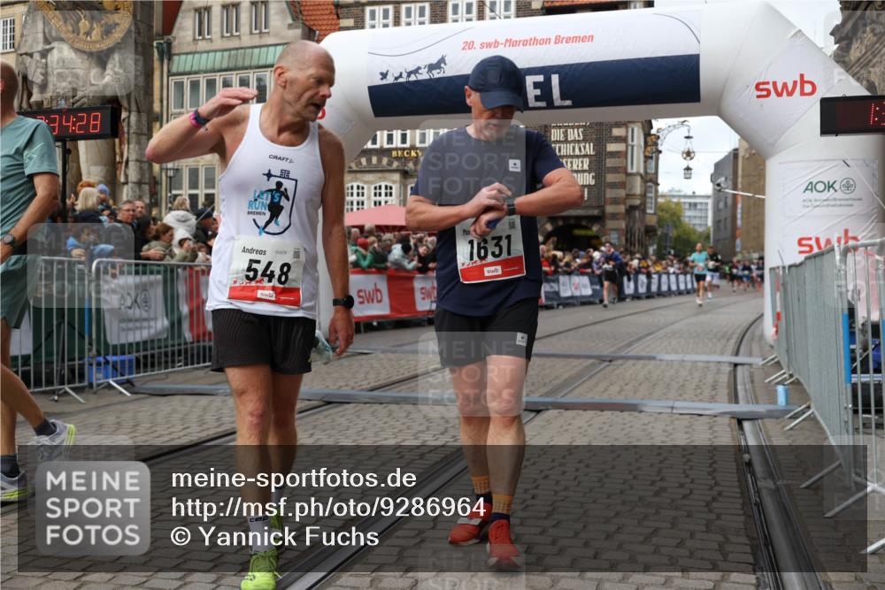 05.10.2025 - 20. swb-Marathon Bremen Yannick Fuchs http://msf.ph/oto/9286964 05.10.2025 13:05:18 Ziel 548, 685, 917, 1196, 1631 meine-sportfotos.de