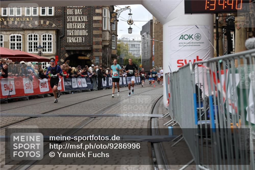 05.10.2025 - 20. swb-Marathon Bremen Yannick Fuchs http://msf.ph/oto/9286996 05.10.2025 13:05:20 Ziel 236, 917, 1196, 4291, 5103 meine-sportfotos.de