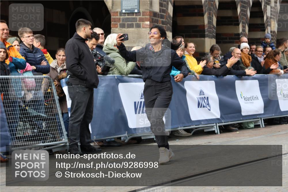05.10.2025 - 20. swb-Marathon Bremen Strokosch-Dieckow http://msf.ph/oto/9286998 05.10.2025 11:19:46 Ziel 10677 meine-sportfotos.de