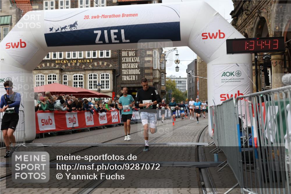 05.10.2025 - 20. swb-Marathon Bremen Yannick Fuchs http://msf.ph/oto/9287072 05.10.2025 13:05:23 Ziel 236, 917, 1607, 4291, 5103, 7987 meine-sportfotos.de