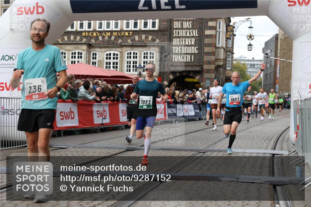 05.10.2025 - 20. swb-Marathon Bremen Yannick Fuchs http://msf.ph/oto/9287152 05.10.2025 13:05:26 Ziel 236, 1607, 4291, 5103, 5264, 7987, 9114 meine-sportfotos.de