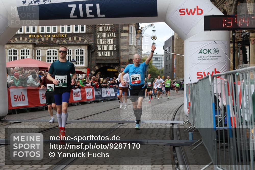 05.10.2025 - 20. swb-Marathon Bremen Yannick Fuchs http://msf.ph/oto/9287170 05.10.2025 13:05:27 Ziel 236, 1607, 2092, 4291, 5103, 5264, 7831, 7987, 9114 meine-sportfotos.de