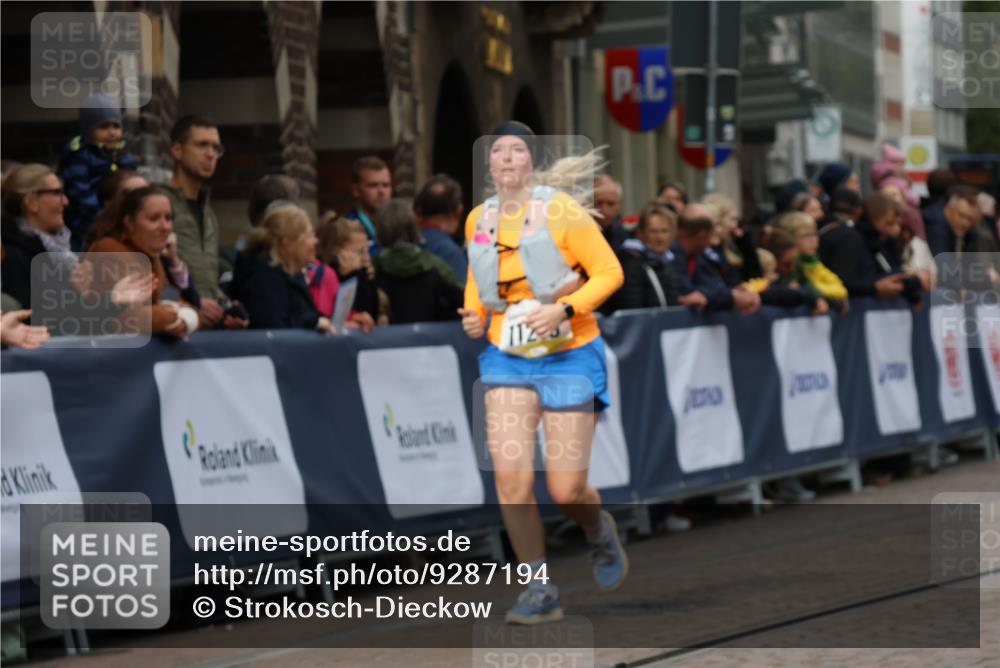 05.10.2025 - 20. swb-Marathon Bremen Strokosch-Dieckow http://msf.ph/oto/9287194 05.10.2025 11:19:52 Ziel 11216 meine-sportfotos.de