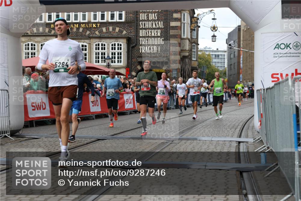 05.10.2025 - 20. swb-Marathon Bremen Yannick Fuchs http://msf.ph/oto/9287246 05.10.2025 13:05:30 Ziel 236, 907, 1607, 2092, 2974, 3819, 4313, 5264, 7831, 7987, 8507, 9114 meine-sportfotos.de
