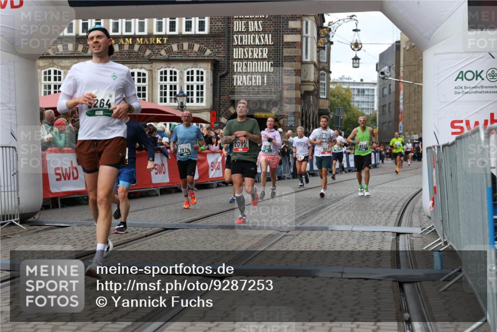 05.10.2025 - 20. swb-Marathon Bremen Yannick Fuchs http://msf.ph/oto/9287253 05.10.2025 13:05:30 Ziel 236, 907, 1607, 2092, 2974, 3819, 4313, 5264, 7831, 7987, 8507, 9114 meine-sportfotos.de