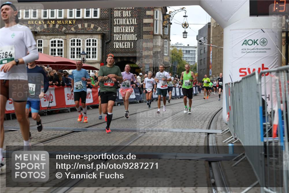05.10.2025 - 20. swb-Marathon Bremen Yannick Fuchs http://msf.ph/oto/9287271 05.10.2025 13:05:31 Ziel 907, 1607, 1641, 2092, 2974, 3819, 4313, 5264, 7831, 7987, 8507, 9114 meine-sportfotos.de
