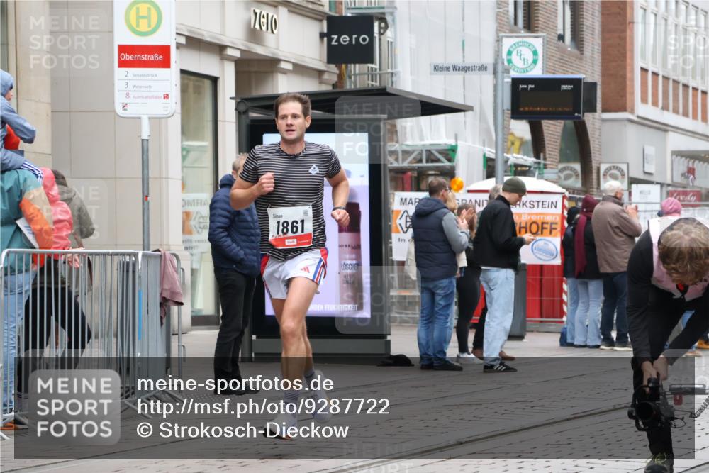 05.10.2025 - 20. swb-Marathon Bremen Strokosch-Dieckow http://msf.ph/oto/9287722 05.10.2025 12:25:34 Ziel 535, 1861, 535, 1861 meine-sportfotos.de