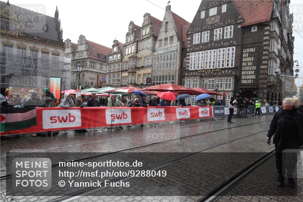 05.10.2025 - 20. swb-Marathon Bremen Yannick Fuchs http://msf.ph/oto/9288049 05.10.2025 14:58:12 Ziel  meine-sportfotos.de