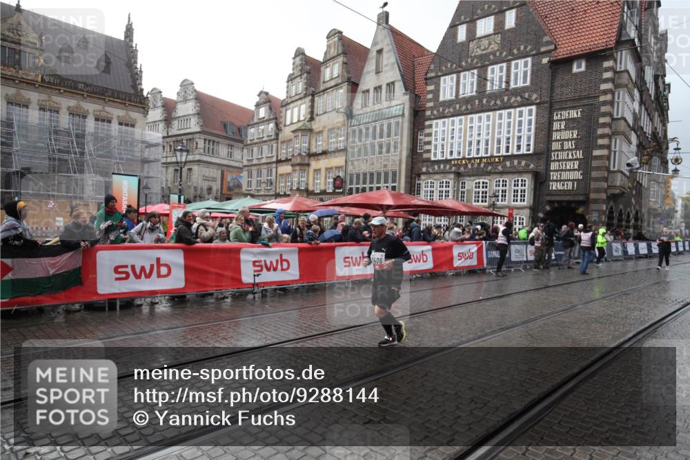 05.10.2025 - 20. swb-Marathon Bremen Yannick Fuchs http://msf.ph/oto/9288144 05.10.2025 15:01:14 Ziel 1406, 1835 meine-sportfotos.de