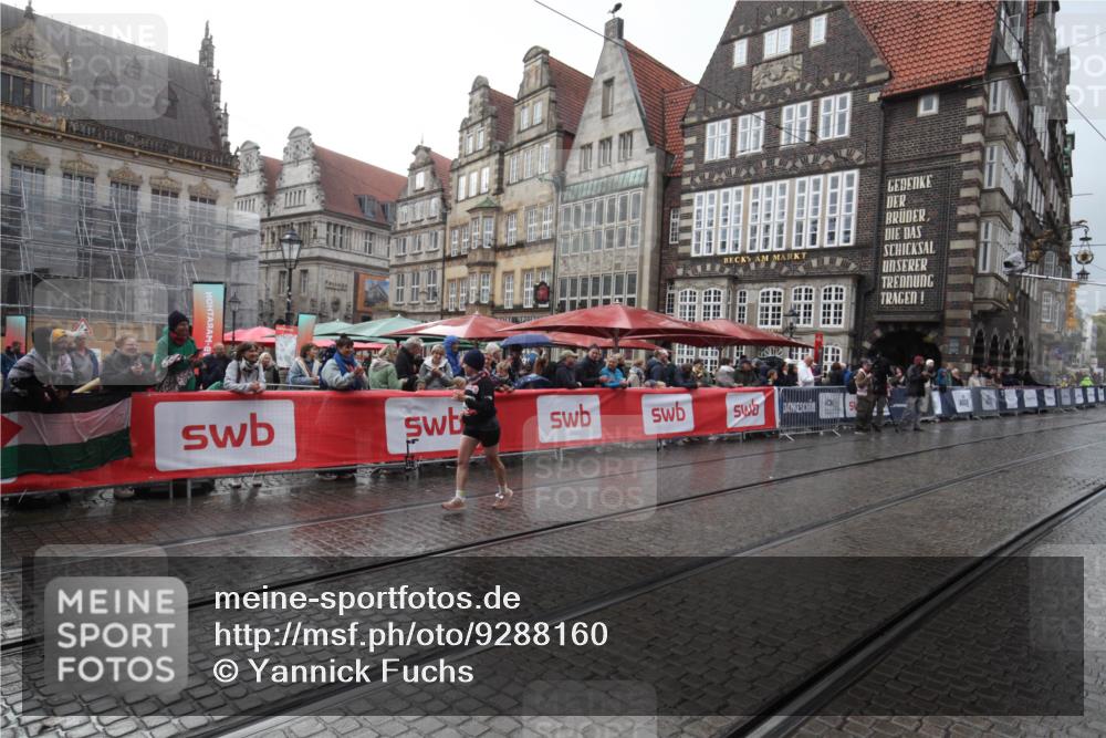05.10.2025 - 20. swb-Marathon Bremen Yannick Fuchs http://msf.ph/oto/9288160 05.10.2025 15:01:57 Ziel 896 meine-sportfotos.de