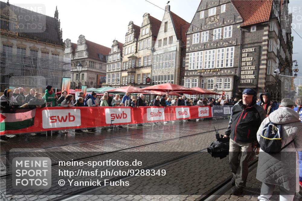 05.10.2025 - 20. swb-Marathon Bremen Yannick Fuchs http://msf.ph/oto/9288349 05.10.2025 15:04:25 Ziel  meine-sportfotos.de