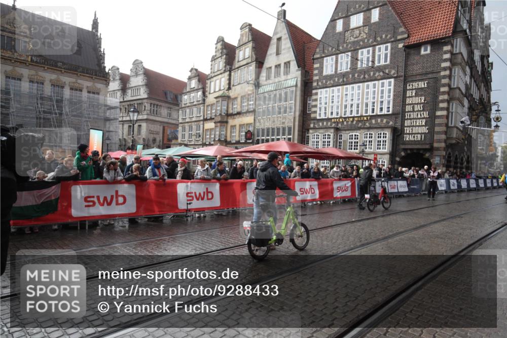 05.10.2025 - 20. swb-Marathon Bremen Yannick Fuchs http://msf.ph/oto/9288433 05.10.2025 15:06:11 Ziel  meine-sportfotos.de