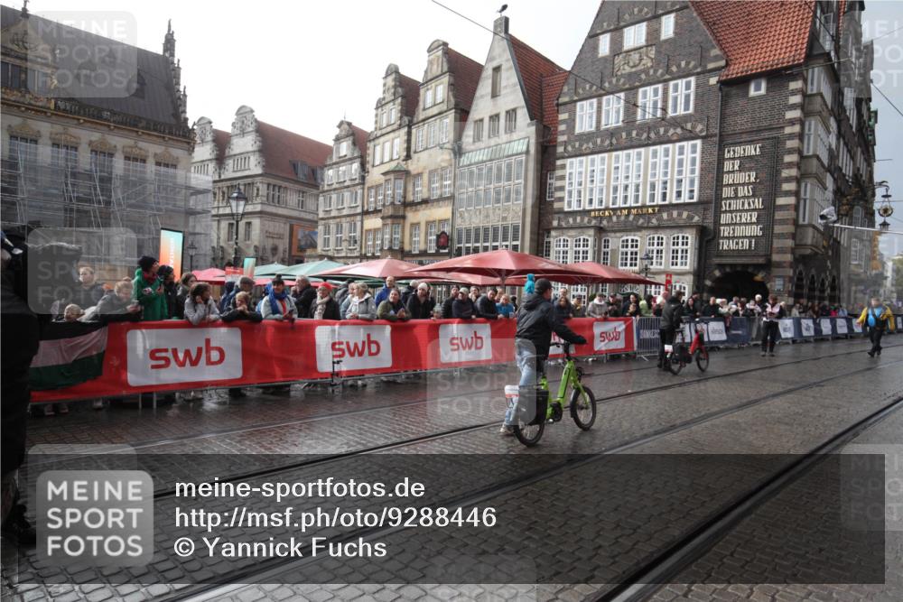 05.10.2025 - 20. swb-Marathon Bremen Yannick Fuchs http://msf.ph/oto/9288446 05.10.2025 15:06:12 Ziel  meine-sportfotos.de