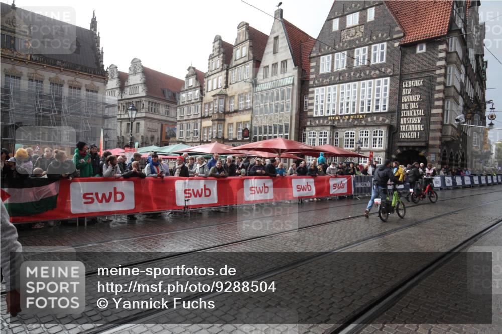 05.10.2025 - 20. swb-Marathon Bremen Yannick Fuchs http://msf.ph/oto/9288504 05.10.2025 15:06:15 Ziel  meine-sportfotos.de