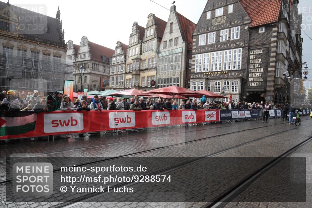 05.10.2025 - 20. swb-Marathon Bremen Yannick Fuchs http://msf.ph/oto/9288574 05.10.2025 15:06:21 Ziel  meine-sportfotos.de