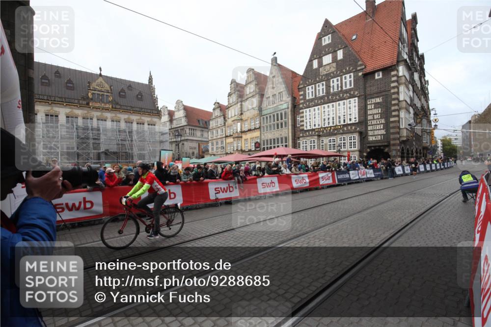 05.10.2025 - 20. swb-Marathon Bremen Yannick Fuchs http://msf.ph/oto/9288685 05.10.2025 10:32:50 Ziel 9996 meine-sportfotos.de