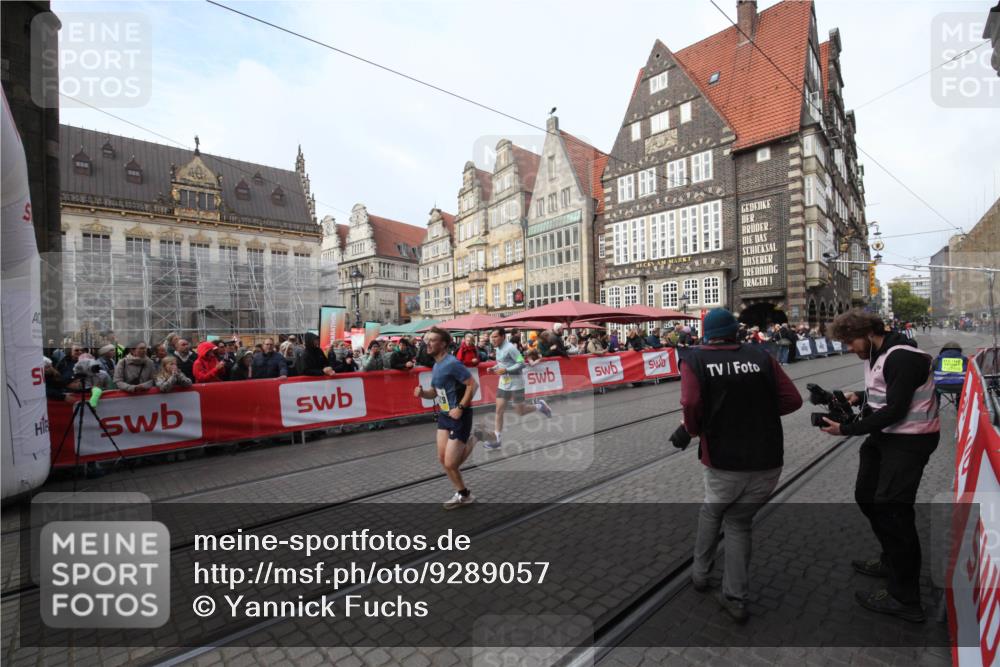 05.10.2025 - 20. swb-Marathon Bremen Yannick Fuchs http://msf.ph/oto/9289057 05.10.2025 10:40:50 Ziel 10161, 10229 meine-sportfotos.de