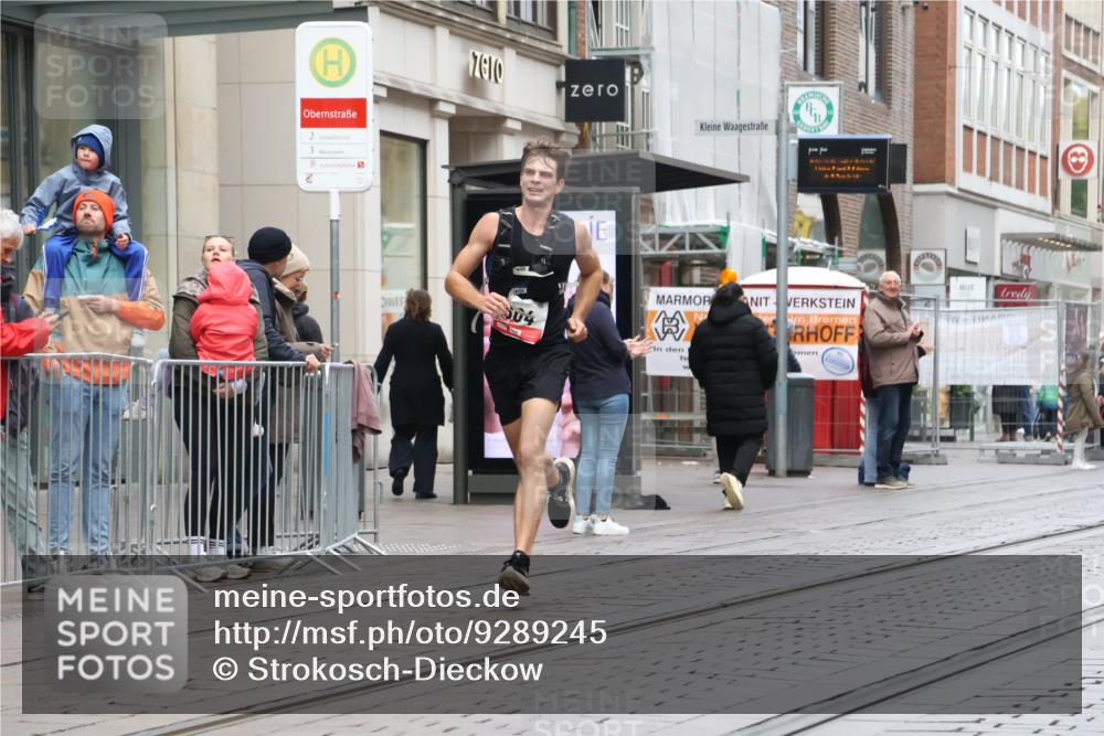 05.10.2025 - 20. swb-Marathon Bremen Strokosch-Dieckow http://msf.ph/oto/9289245 05.10.2025 12:29:47 Ziel 604, 604 meine-sportfotos.de