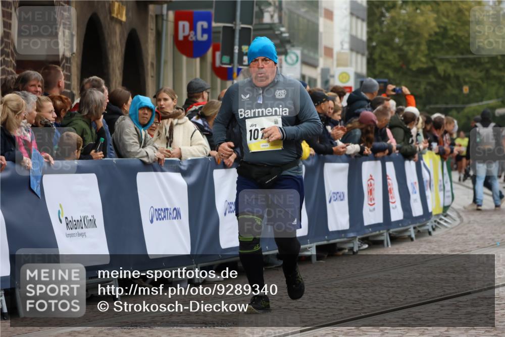 05.10.2025 - 20. swb-Marathon Bremen Strokosch-Dieckow http://msf.ph/oto/9289340 05.10.2025 11:22:15 Ziel 10700 meine-sportfotos.de