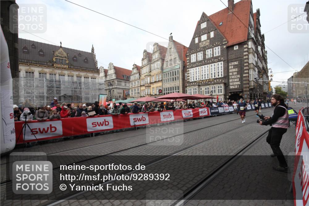 05.10.2025 - 20. swb-Marathon Bremen Yannick Fuchs http://msf.ph/oto/9289392 05.10.2025 10:44:07 Ziel 9614, 10351, 10652, 10780, 11316, 11503 meine-sportfotos.de