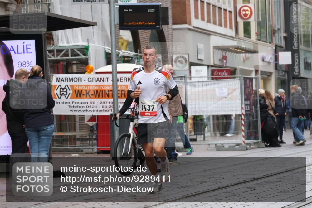 05.10.2025 - 20. swb-Marathon Bremen Strokosch-Dieckow http://msf.ph/oto/9289411 05.10.2025 12:30:32 Ziel 1437, 1437 meine-sportfotos.de