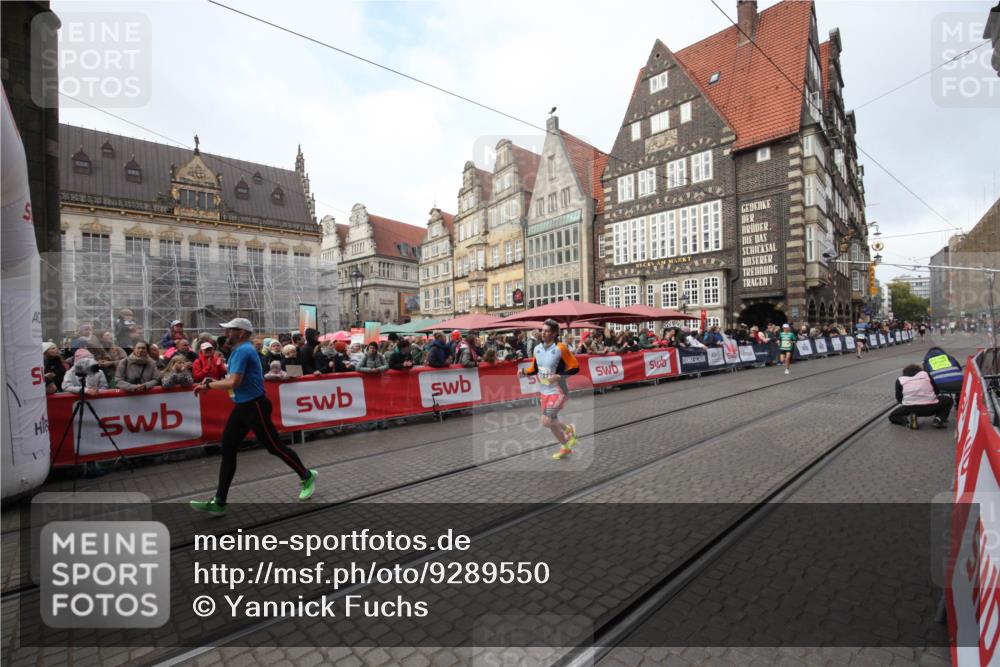 05.10.2025 - 20. swb-Marathon Bremen Yannick Fuchs http://msf.ph/oto/9289550 05.10.2025 10:45:08 Ziel 9202, 10091, 11362, 11715 meine-sportfotos.de